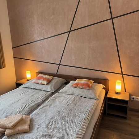Apartmany Catalina Nesvady Esterno foto