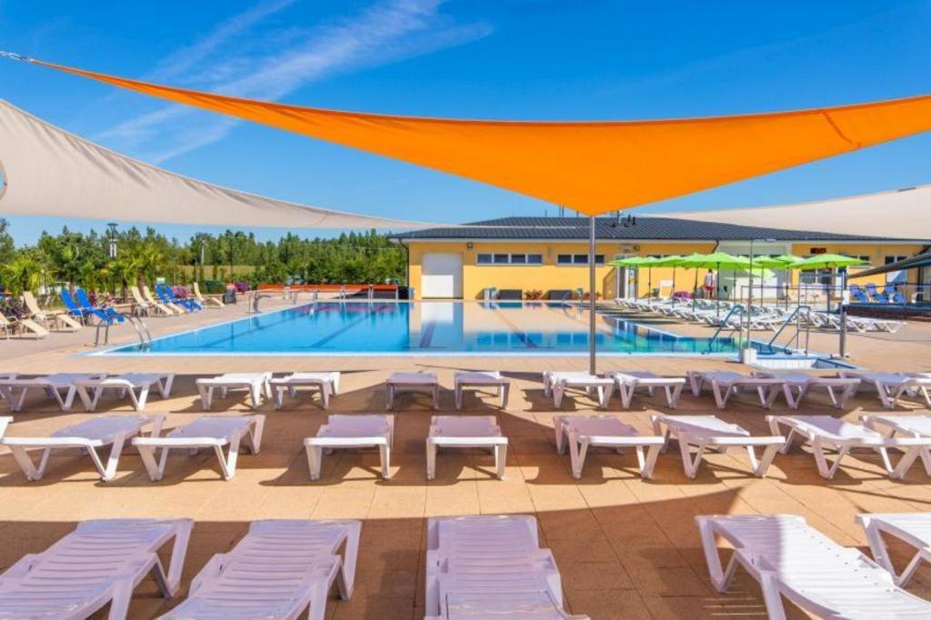 Apartmany Catalina Nesvady Esterno foto