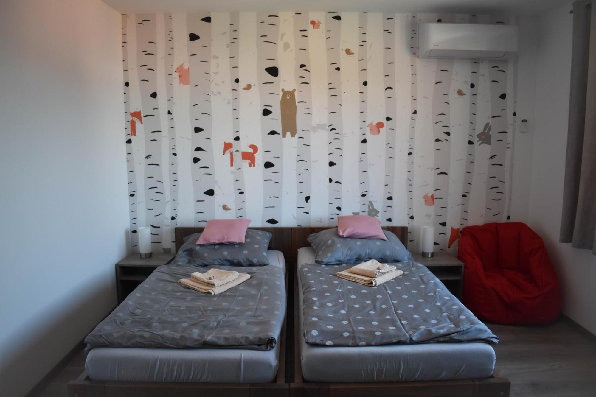 Apartmany Catalina Nesvady Esterno foto