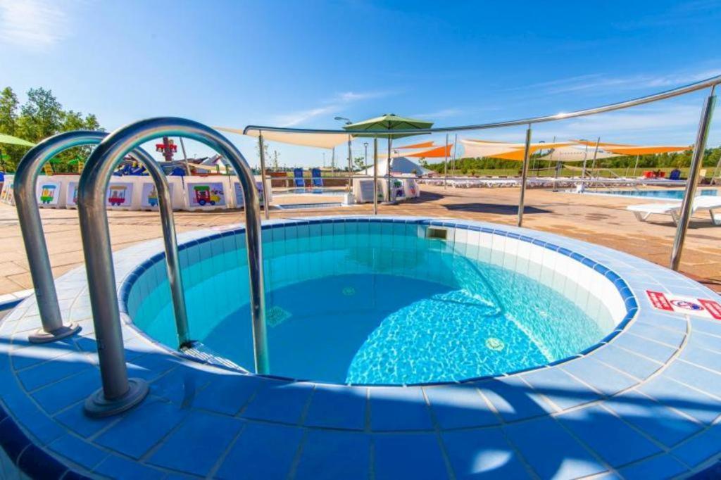 Apartmany Catalina Nesvady Esterno foto