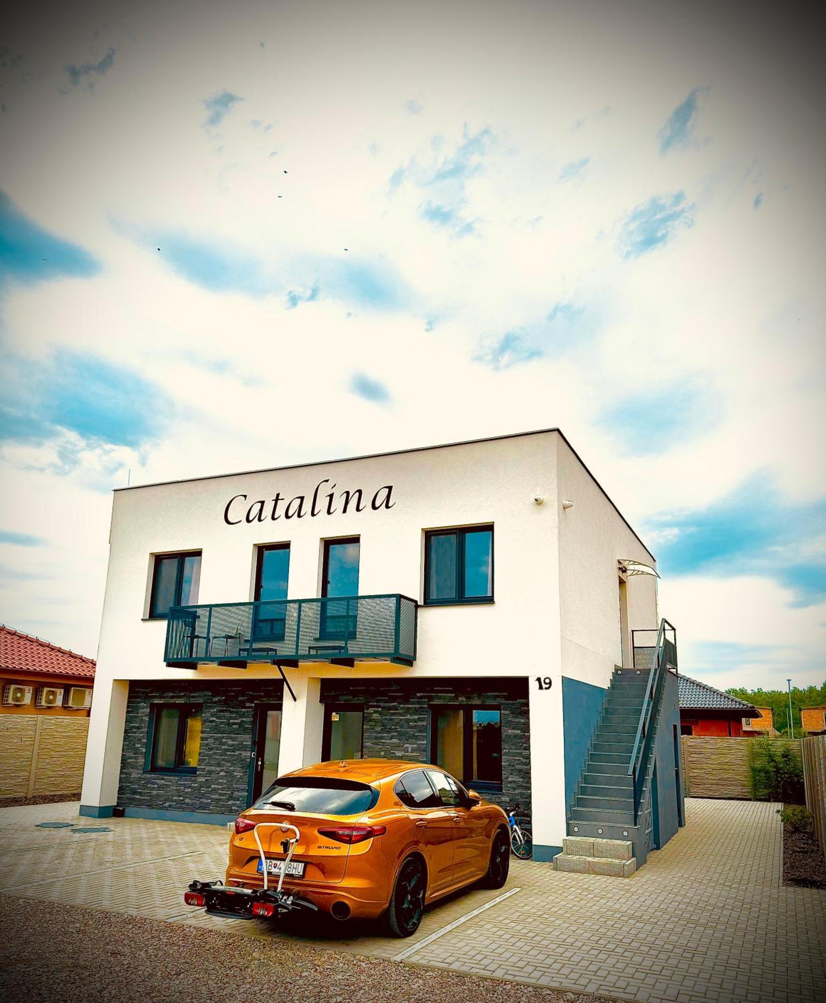 Apartmany Catalina Nesvady Esterno foto