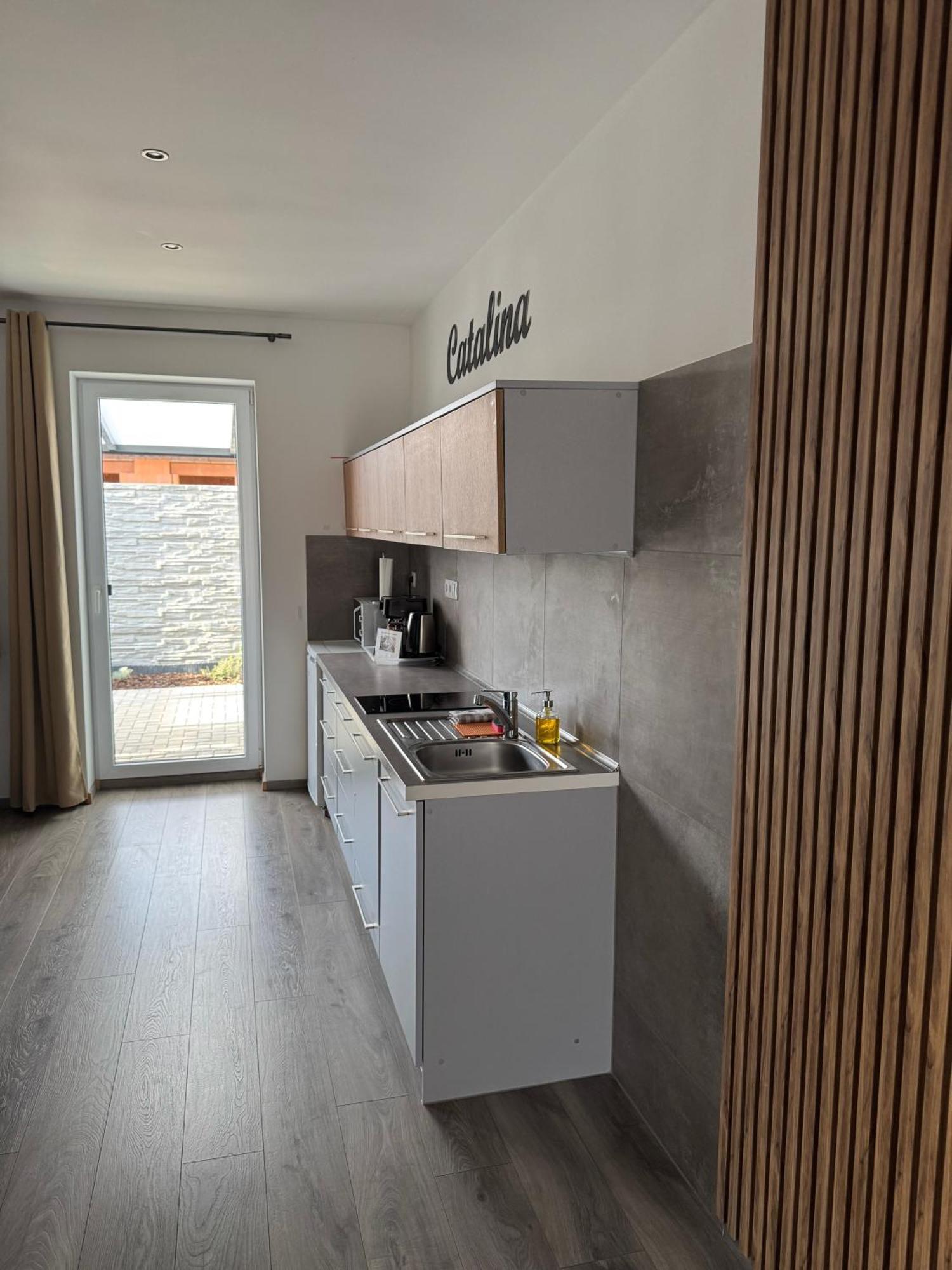 Apartmany Catalina Nesvady Esterno foto