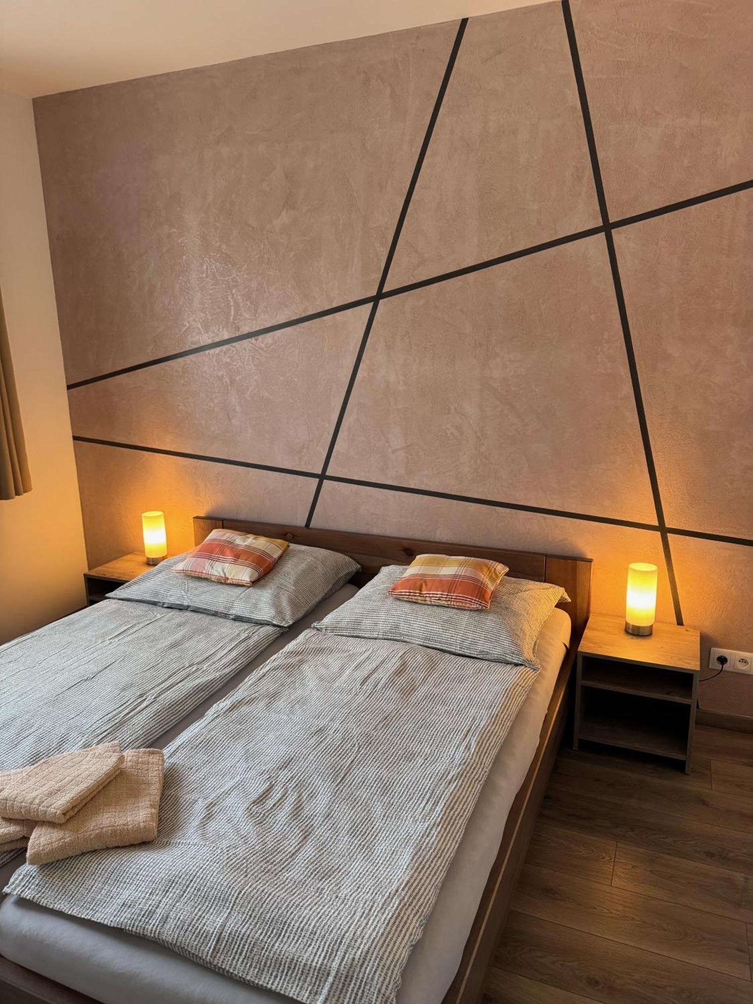 Apartmany Catalina Nesvady Esterno foto